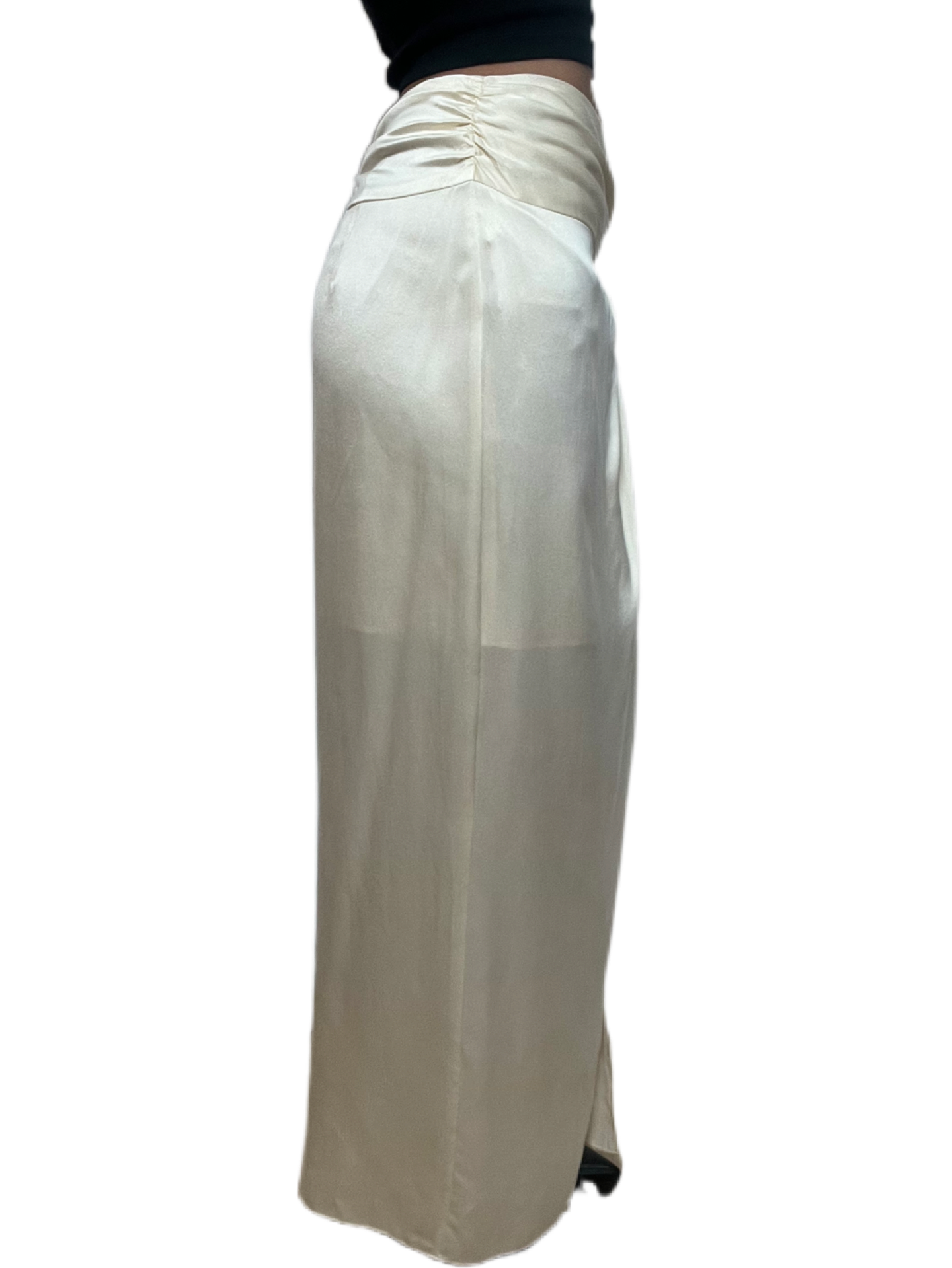 Auteur Cream Silk Skirt. Size: M
