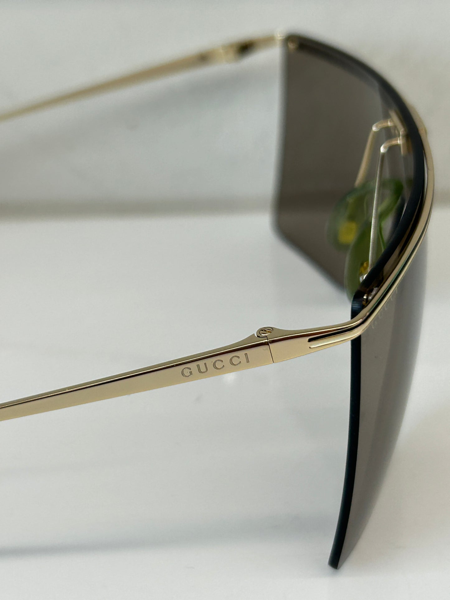 Gucci Frameless Sunglasses with Gold & Off-White Top Bar & Gold Legs