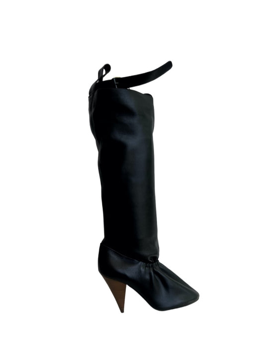 Celine Black Soft Pump Boot. Size: 36
