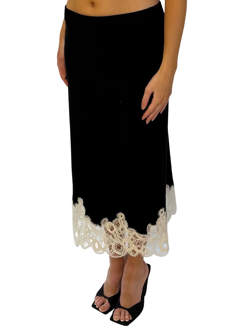 Fabiana Filippi Black / White Wool Blend Lace Trim Skirt. Size: 6