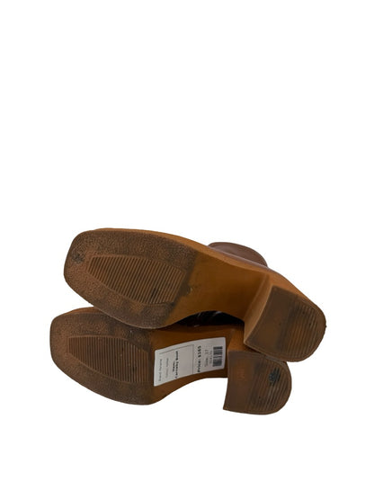 Paname Toffee Carnaby Boot. Size: 37