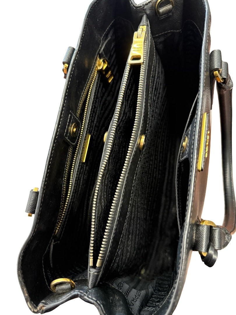 Prada Black 'Galleria' Saffiano Leather Handbag. Size: Large