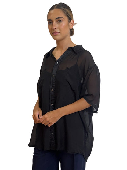 Silk Laundry Black Crinkle Silk Shirt. Size: XL