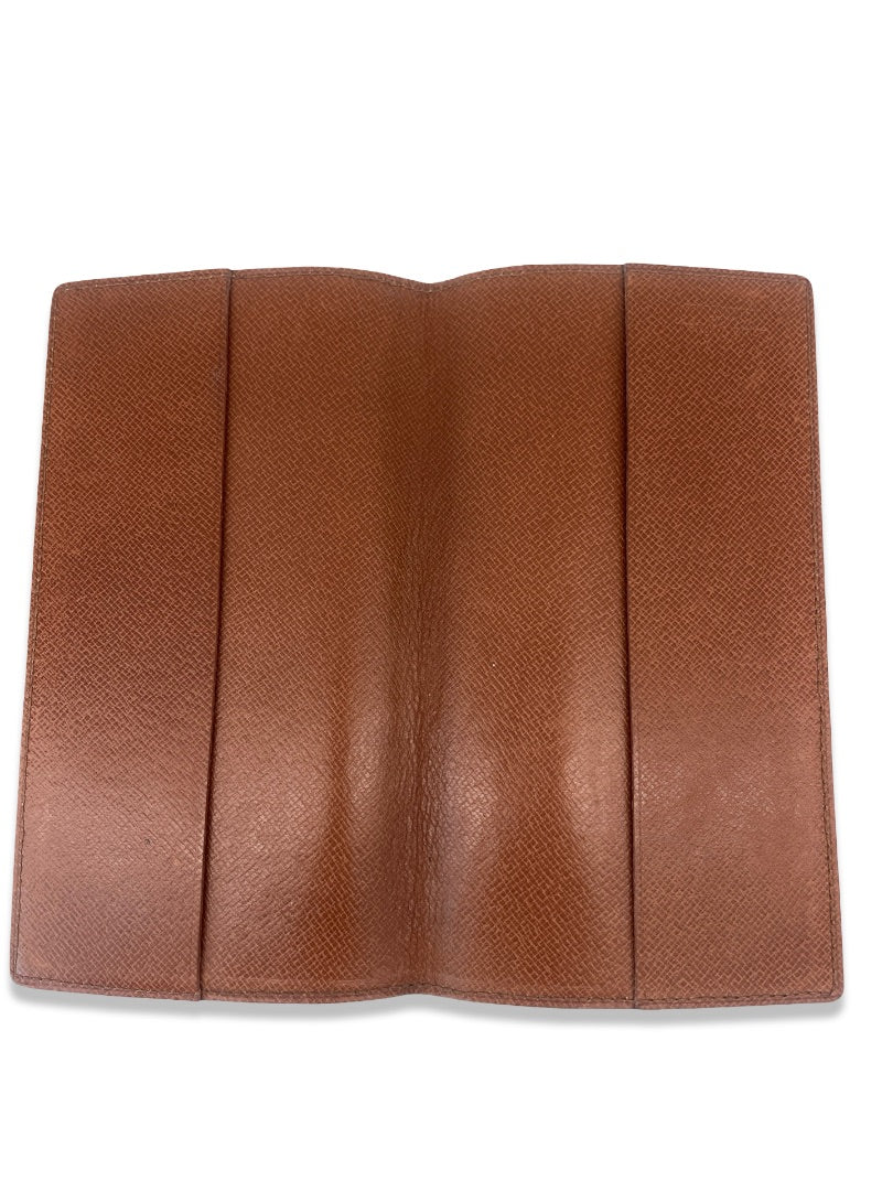 Louis Vuitton Brown 2006 Monogram Passport Cover.