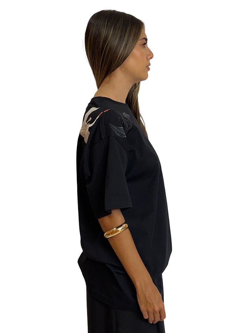 Burberry Black Embroidered Swan Shoulder T-Shirt. Size: M