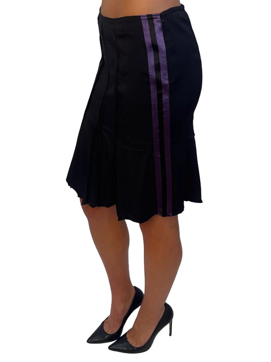 Gucci Black Silk Pleated Skirt w/ Purple Stripes. Size: 44