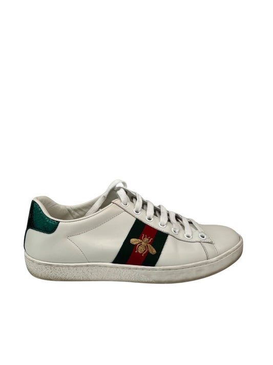 Gucci White Bee Emboirded Stripe Sneakers. Size: 36.5