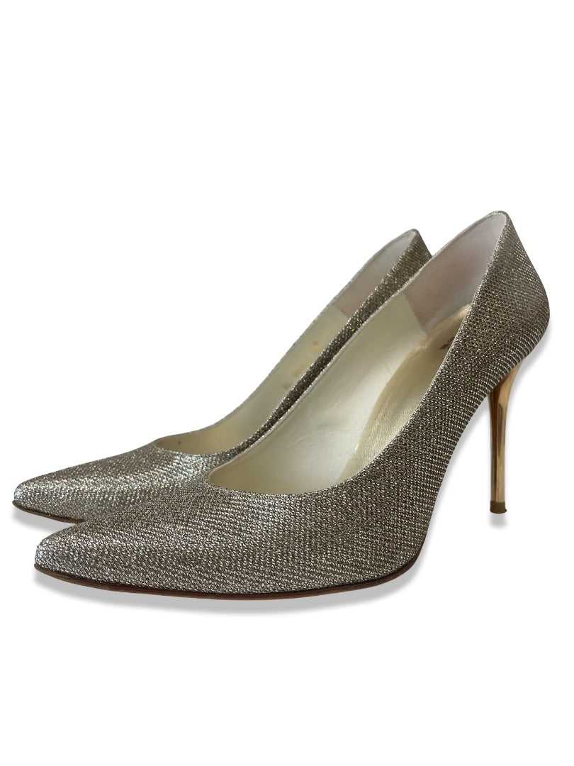 Stuart Weitzman Gold Sparkle Stiletto Heel. Size: 38.5