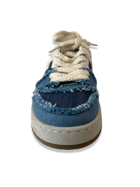 Fendi Blue Match Denim Sneakers. Size: 38