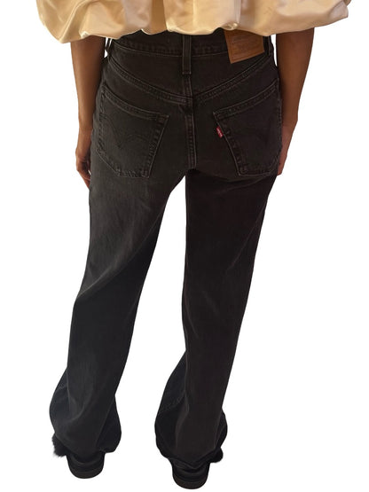 Weekend MaxMara Grey Wash Slim Jean. Size: 8-10