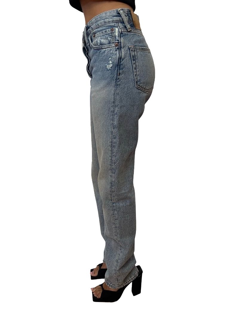 Acne Studios Light Wash Skinny Jeans. Size: 24