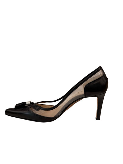 Yves Saint Laurent Black Leather Tassel Heel. Size: 36.5
