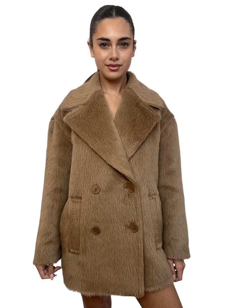 MaxMara Studio Camel Double Breasted Alpaca Pea Coat. Size: 8