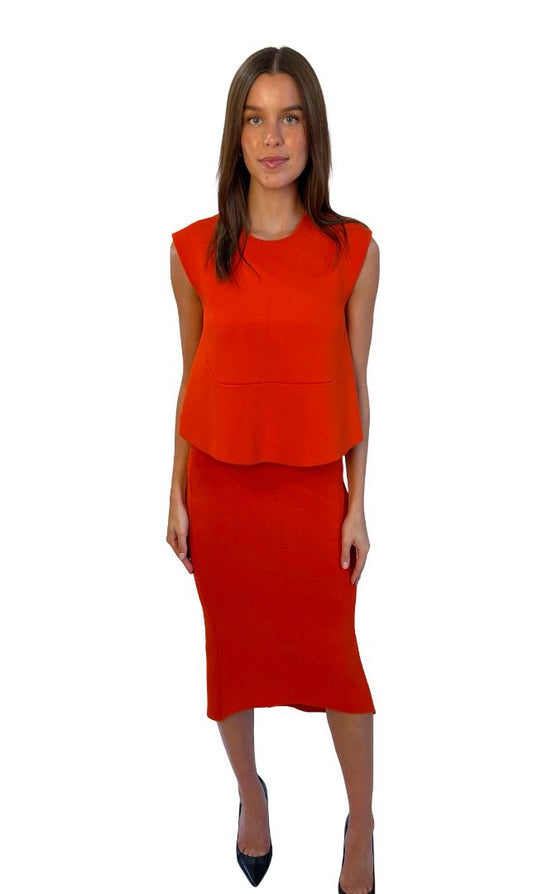 Scanlan Theodore Vermillion Orange Crepe Knit Top/Skirt Set. Size: S