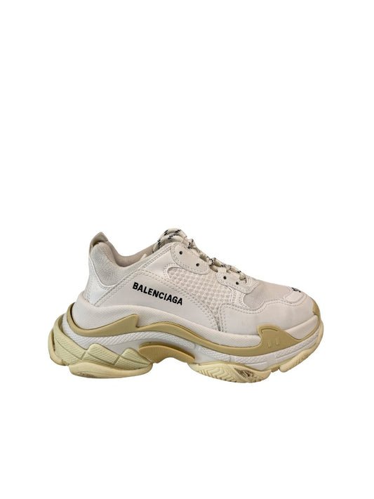 Balenciaga White Chunky Triple S Sneakers. Size: 37