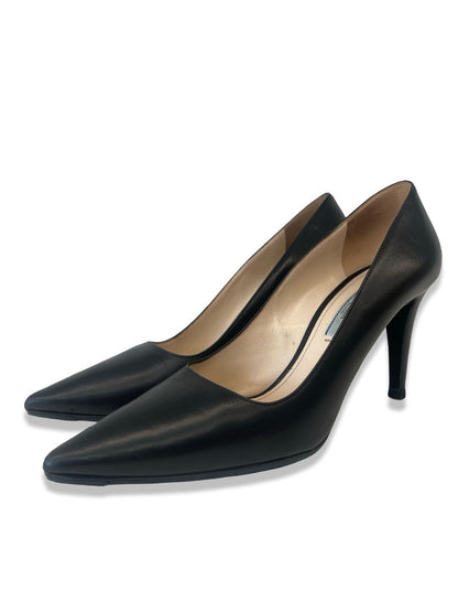 Prada Black Pointed Toe Leather Heel. Size: 39