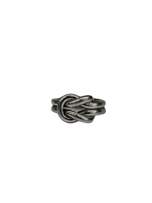 Gucci Sterling Silver Ring w Knot Detail. Size:  17