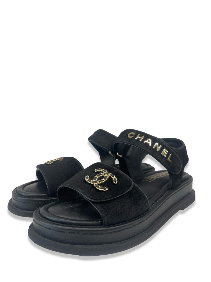 Chanel Black Pony Hair Leather Sandal. Size: 37.5
