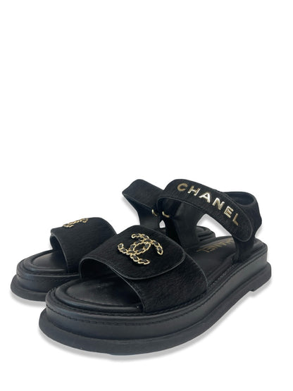 Chanel Black Pony Hair Leather Sandal. Size: 37.5
