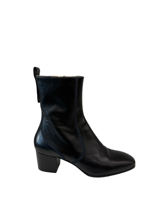 Chloe Black Block Heel Ankle Boots. Size: 38.5