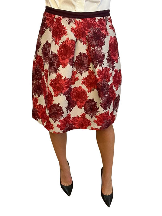 Weekend Max Mara Red Floral Puff Skirt. Size: 10