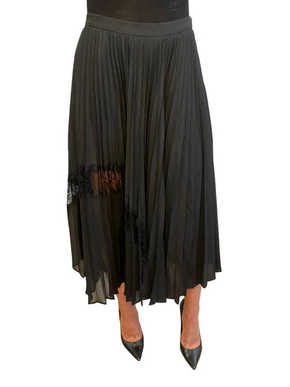 Husk Black Pleated Skirt w/ Lace Detailing. Size: 2