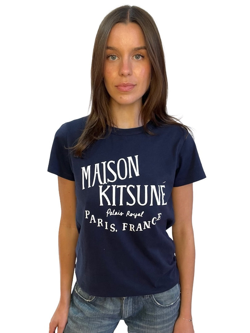 Maison Kitsune Navy 'Paris, France' T-Shirt. Size: S