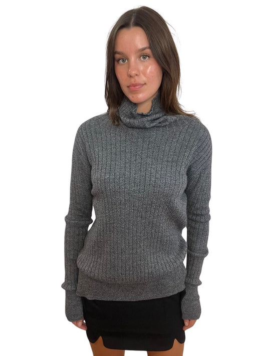 Viktoria & Woods Grey Long Sleeve Roll Neck Knit. Size: 0
