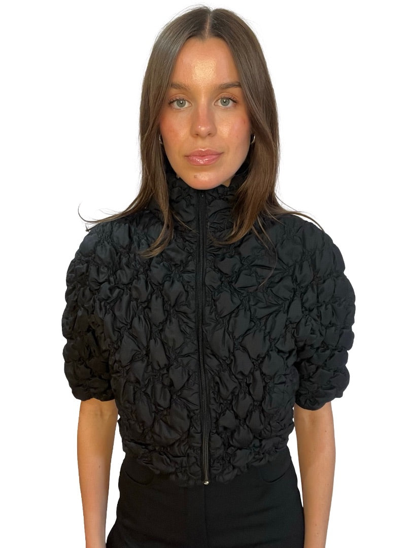 La Fée Marabutée Black Quilted Puffer Cropped Short Sleeve Vest. Size: 38