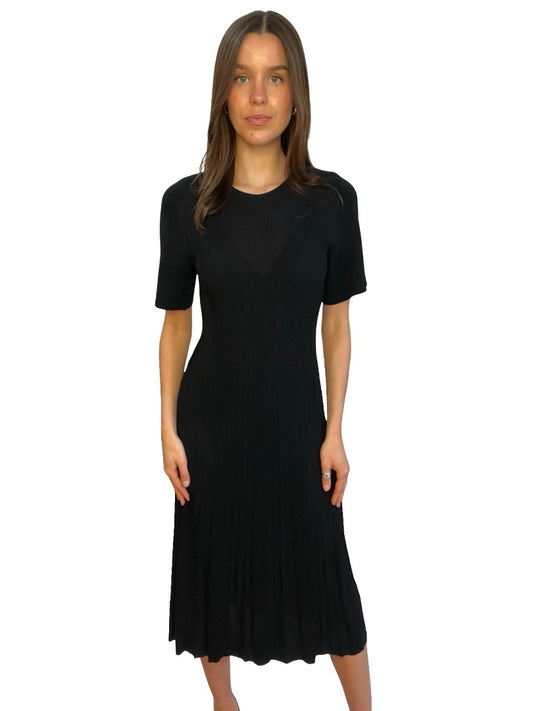 Scanlan Theodore Black Knit Short Sleeve Dress. Size: XS
