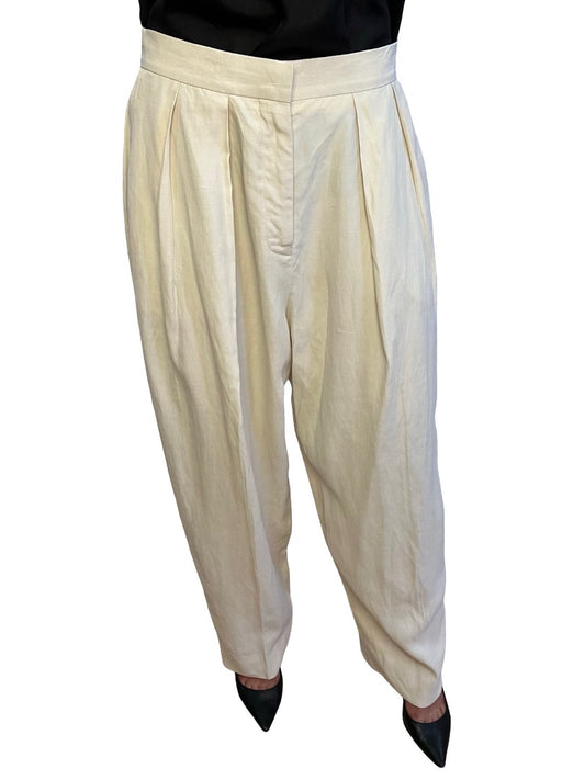 Stella McCartney Cream Pleated Linen Pants. Size: 44