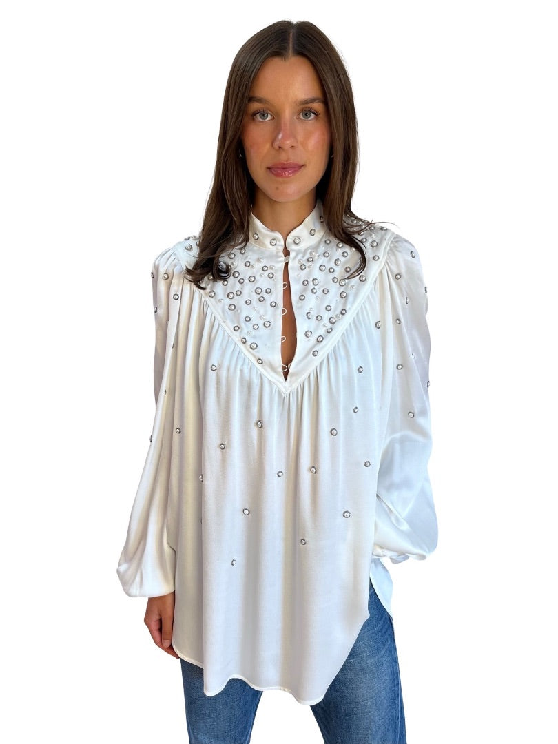 Wandering White Blouse w/ Pearl Embellishments. Size: 42