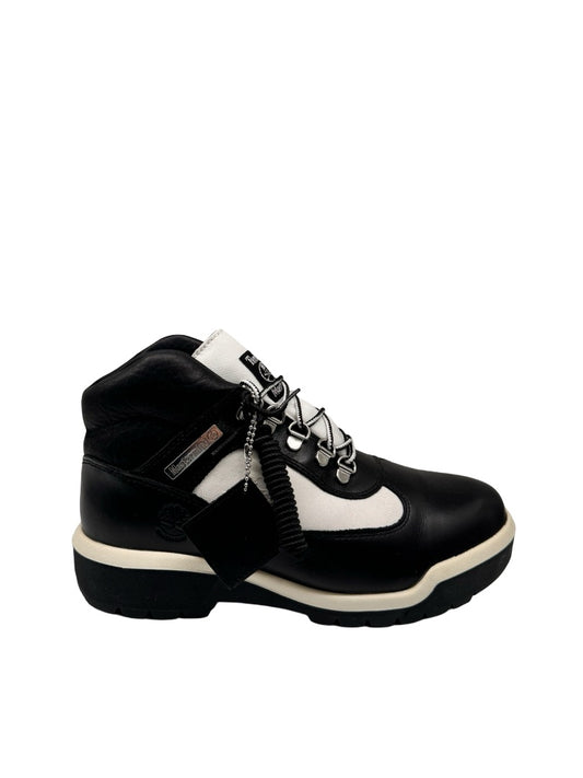 Timberland Black & White Mastermind Collab Boots. Size: 40