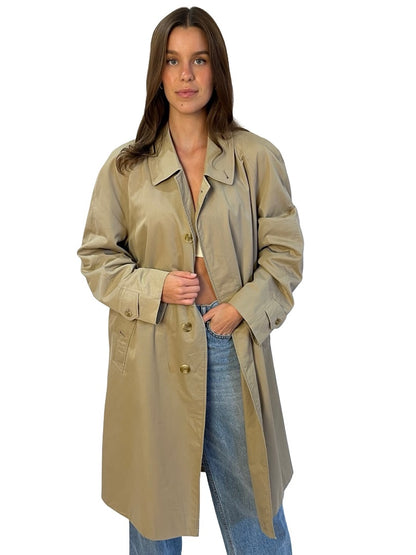 Burberry Light Khaki 54 Regular Trench Coat. Size: M