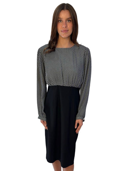 Cecily Black/White Half Patterned Scoop Neck Dress. Size: 16