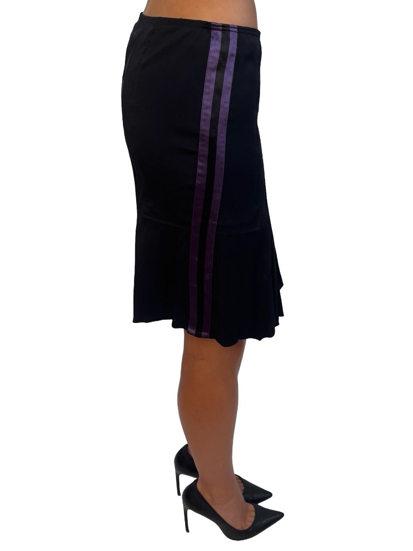 Gucci Black Silk Pleated Skirt w/ Purple Stripes. Size: 44
