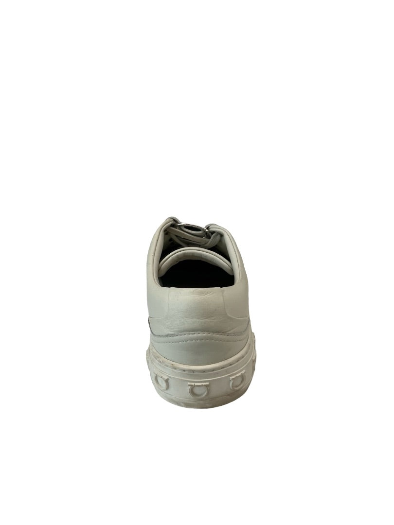 Salvatore Santoro White Low Top Sneakers. Size: 6.5