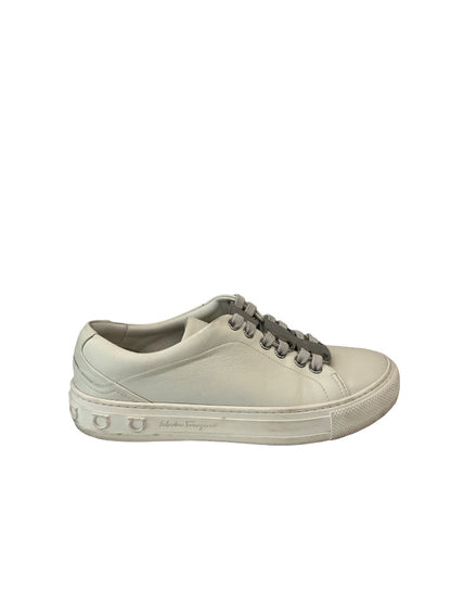 Salvatore Santoro White Low Top Sneakers. Size: 6.5