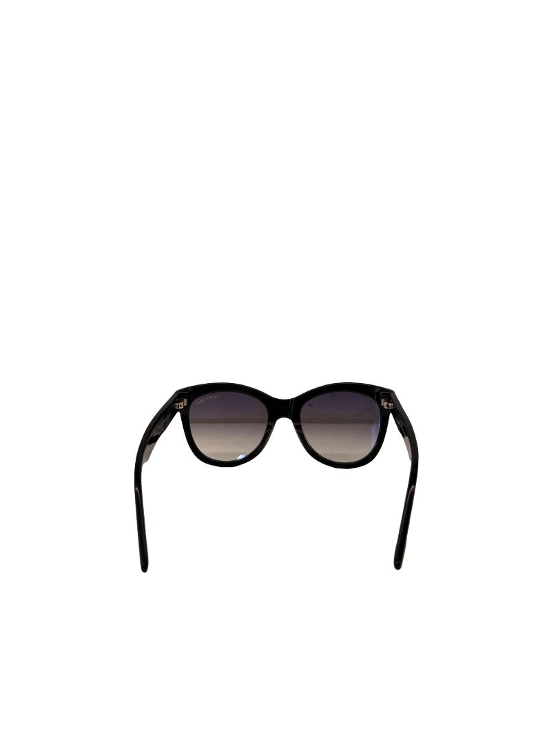 Tom Ford Black/Blue 'FT0870' Wallace' Gradient Sunglasses.