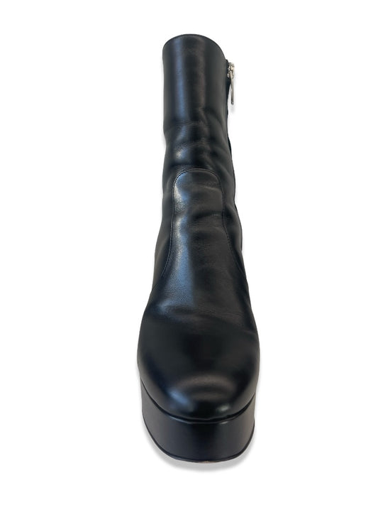 Gianvito Rossi Black Block Heel Leather Ankle Boot. Size: 38