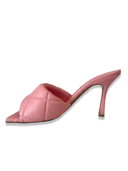 Bottega Veneta Pink Quilted Heels. Size: 40.5