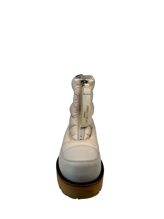 Jimmy Choo Beige Kai Snow Boots. Size: 36.5