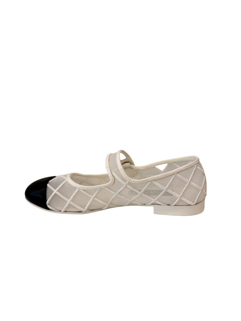 Chanel White Mary Jane Mesh Ballet Flats. Size: 38C