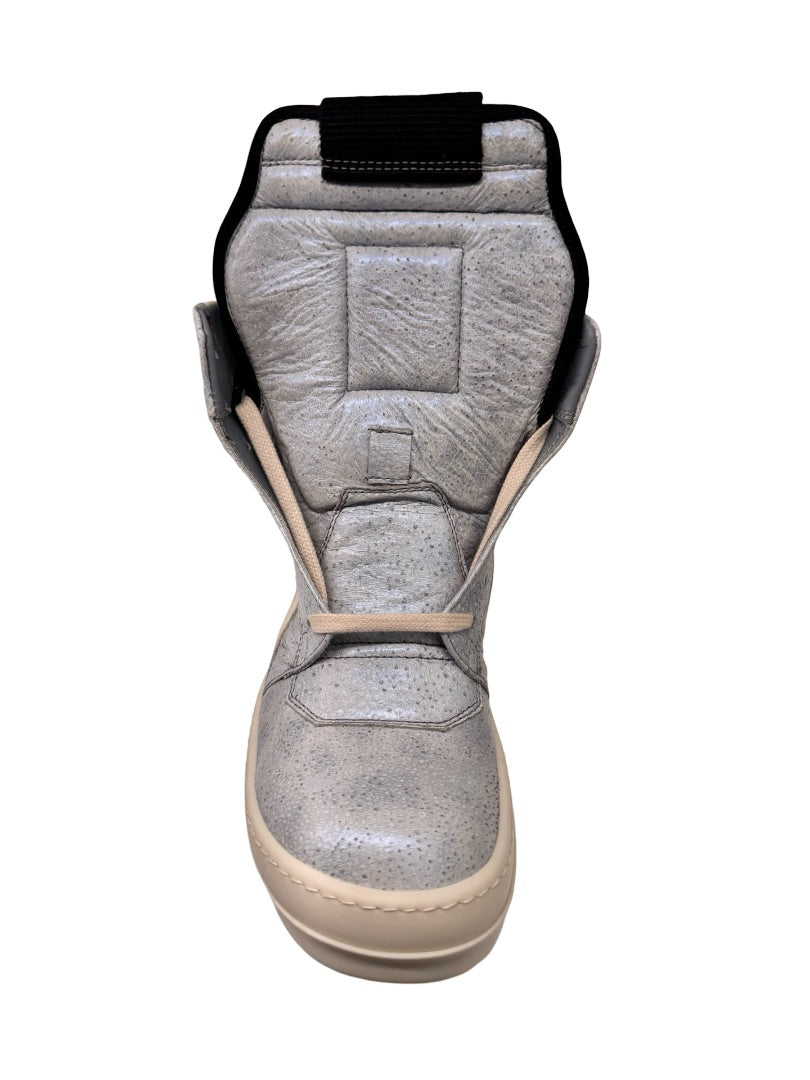 Rick Owens Blue Geobaskets. Size: 35