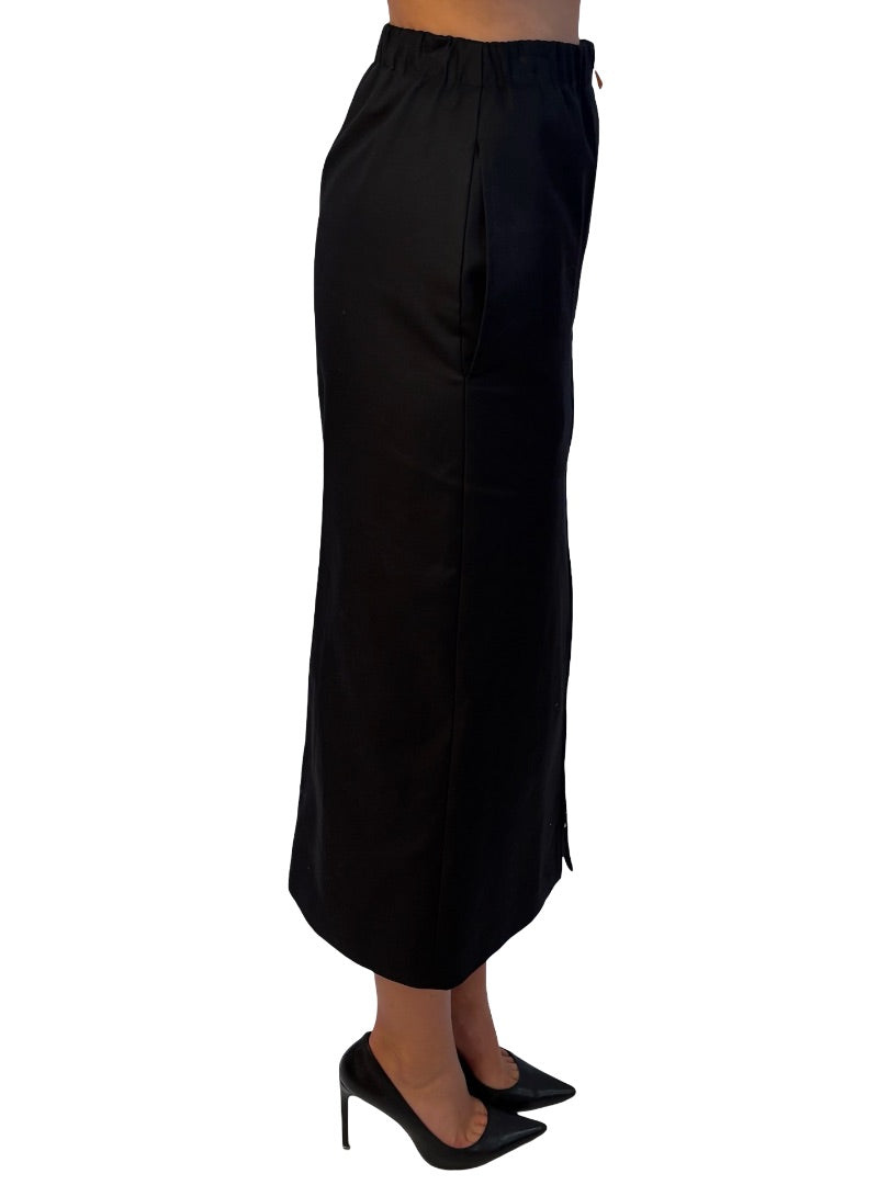 Scanlan Theodore Black 'Double Cotton Soft Zip Skirt'. Size: 6