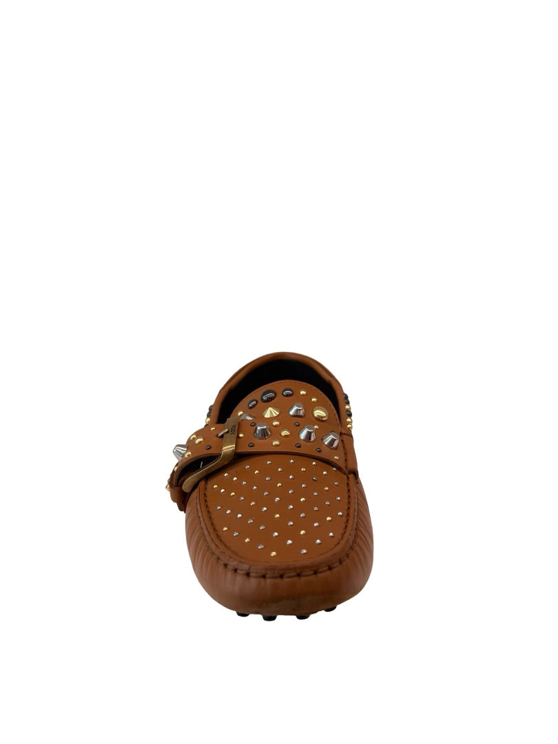 Tod's Tan Gommini Stud Leather Loafer. Size: 39.5