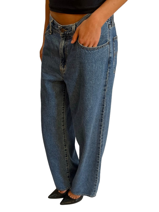Levis Blue Wash Soft Baggy Dad Jeans. Size: 28