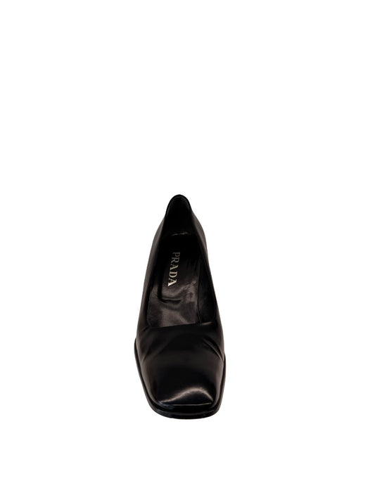Prada Black Patent Block Heel. Size: 39.5