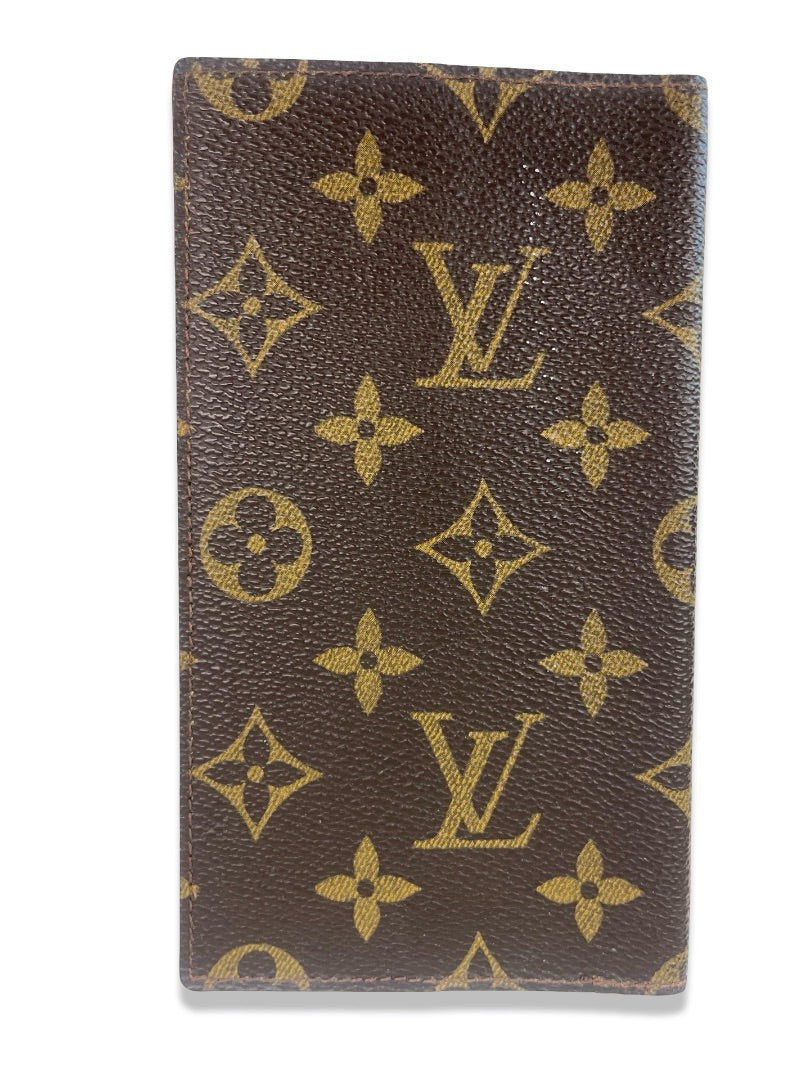 Louis Vuitton Brown 2006 Monogram Passport Cover.