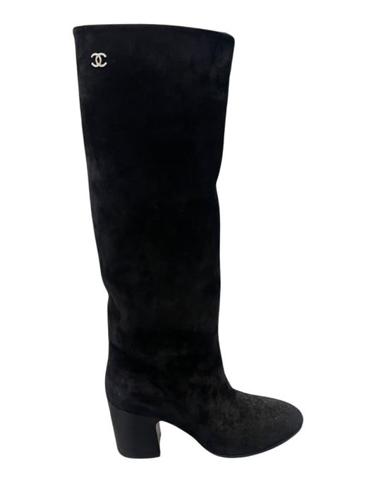 Chanel Black Suede Knee High Boots. Size: 38